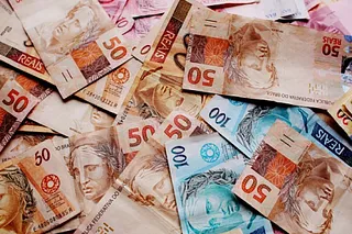 Consultá los precios en Brasil: nafta, supermercados y ropa