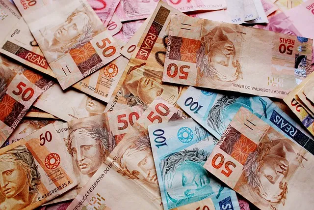 Cómo conviene pagar en Brasil: ¿efectivo, tarjeta o Pix?